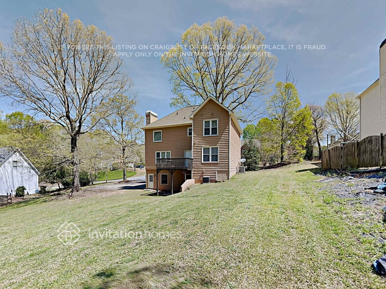 Building Photo - 6007 Armor Dr