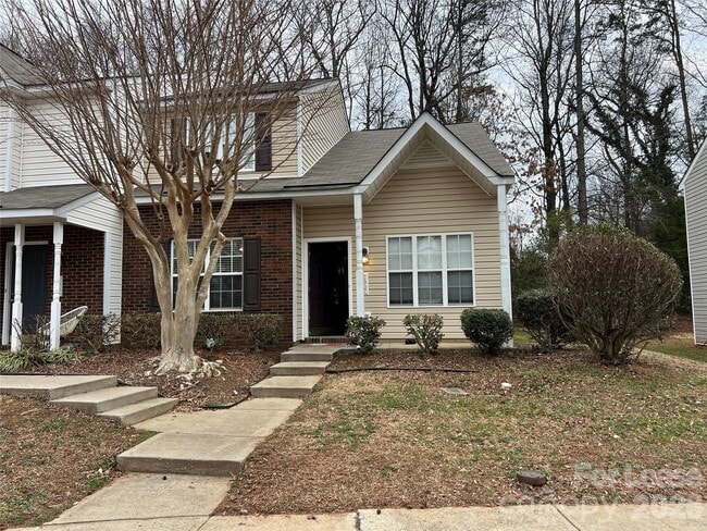 Building Photo - 7667 Petrea Ln