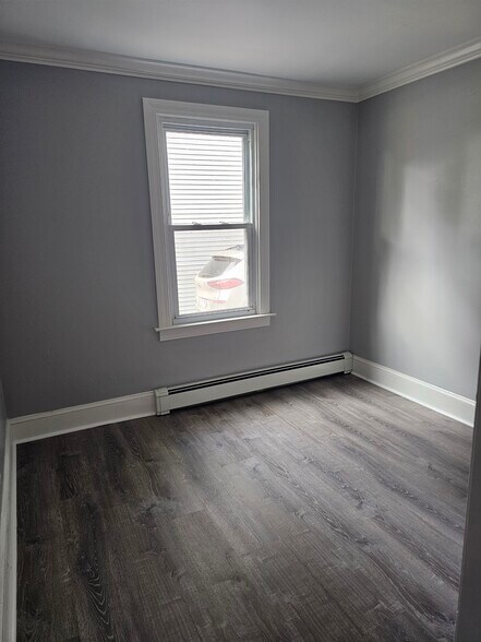 Building Photo - 53 Grove St