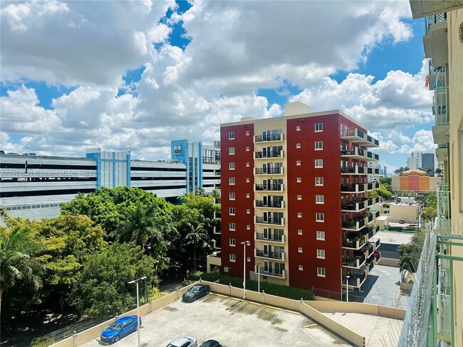 Building Photo - 3500 Coral Way