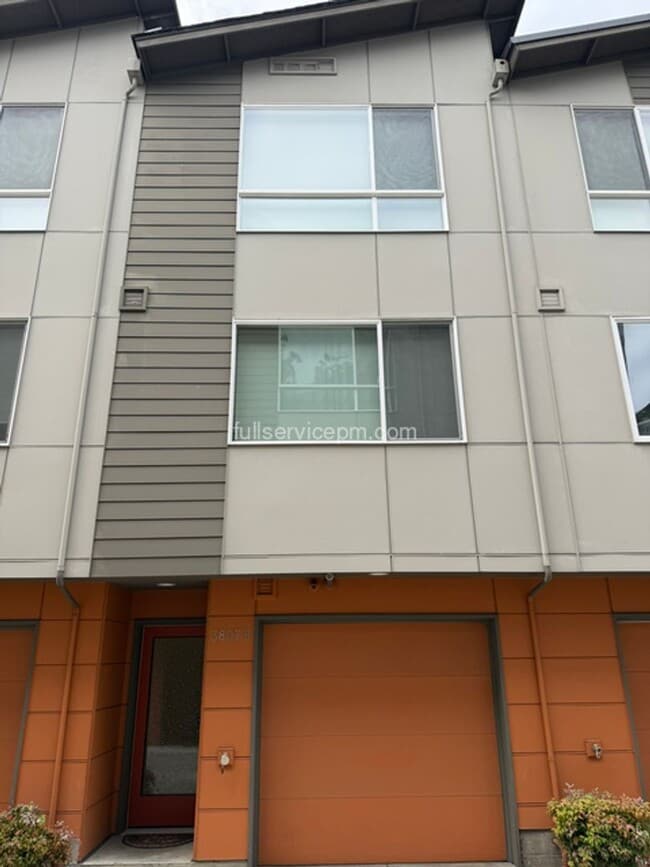 Building Photo - 3807 B MLK Jr Way S