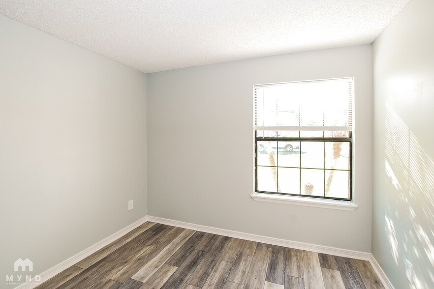 Building Photo - 209 Gerona Rd
