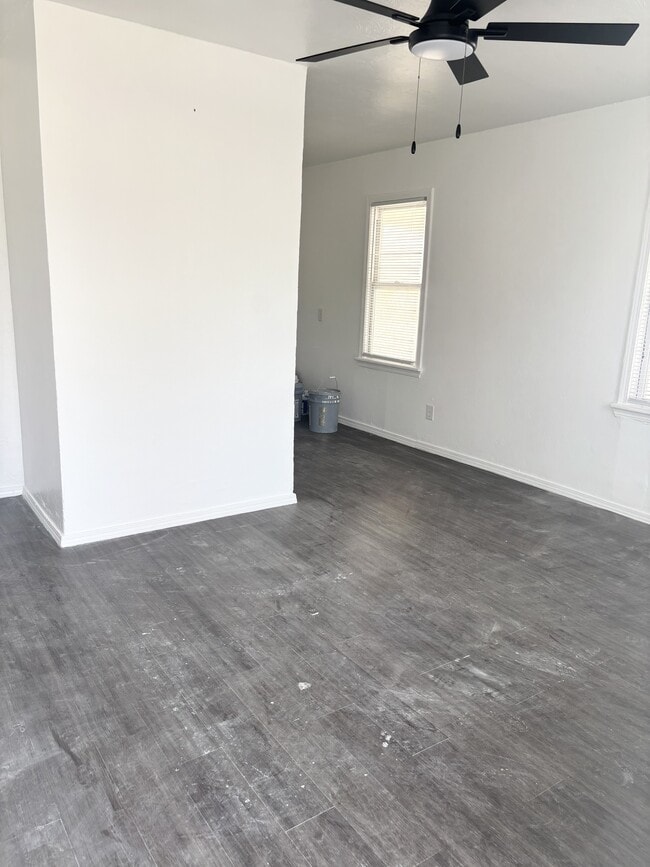 Building Photo - 4320 SE 43rd St