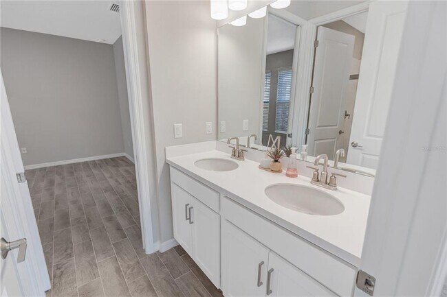 Building Photo - 10551 Tranquil Mdw Lp