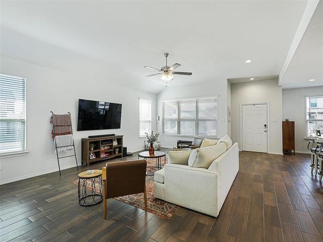 Building Photo - 1716 Emilia Dr