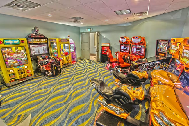 Building Photo - 631 Ocean Course Ave