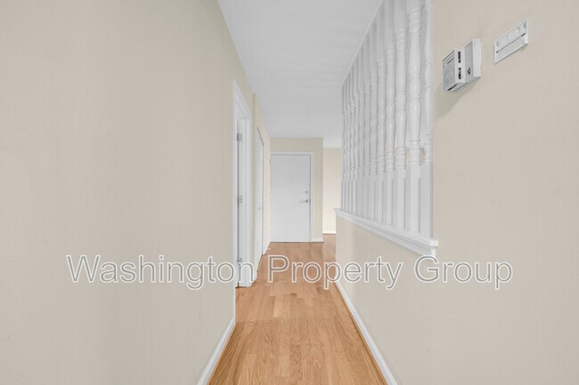 Building Photo - 736 Quince Orchard Blvd