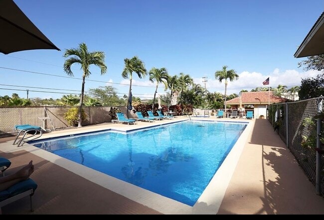 Primary Photo - 1450 S Kihei Rd