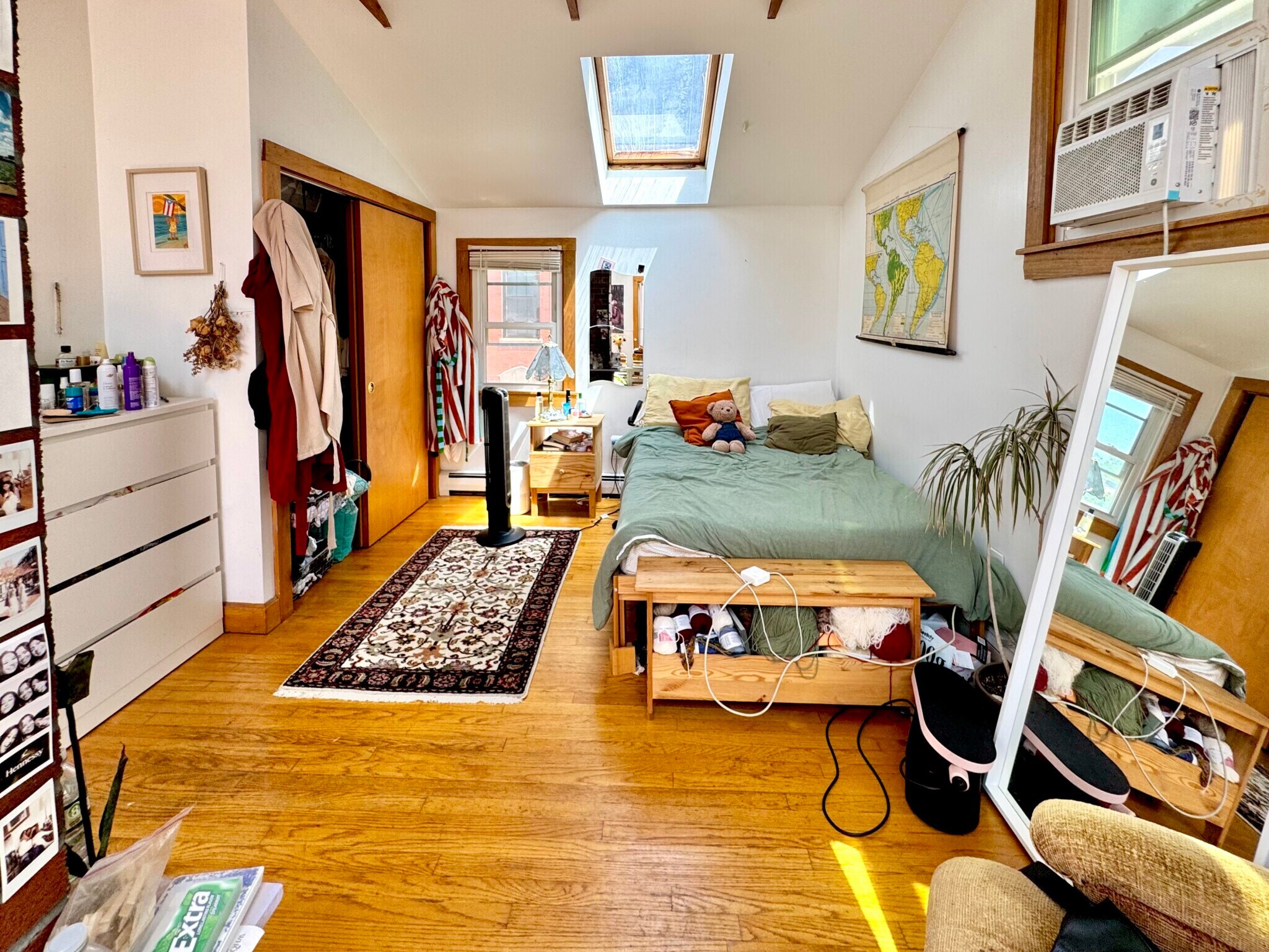 Building Photo - 2 Inman Pl