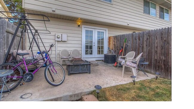 Building Photo - 13963 E Jewell Ave