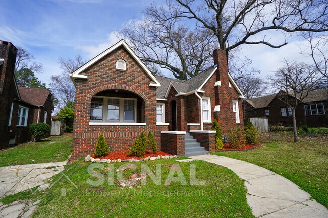 Building Photo - 1522 42nd St Ensley