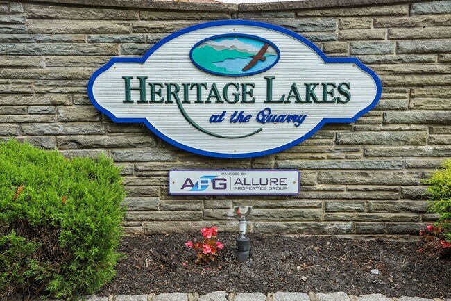 Building Photo - 41 Burlington Ct