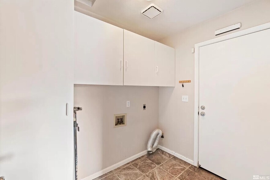 Laundry Room Full Size Washer and Dryer Hook Ups - 1975 Putnam Dr