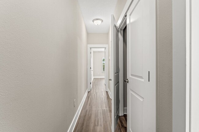 Building Photo - 259 N Sand Palm Rd