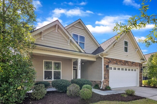 Building Photo - 4 Bedroom Home with 2 Car Garage & Fenced ...