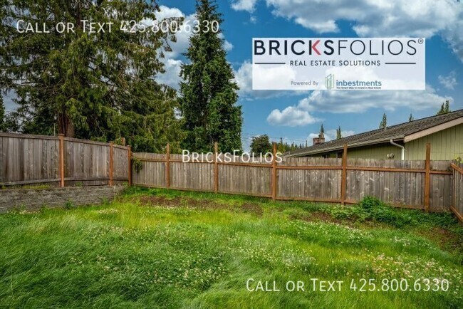 Building Photo - 4-bedroom Lynnwood gem near shops and rest...