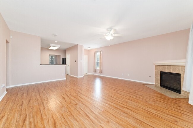 Building Photo - 2707 Youpon Lake Ct