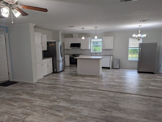 Building Photo - 6806 Pearson Ln