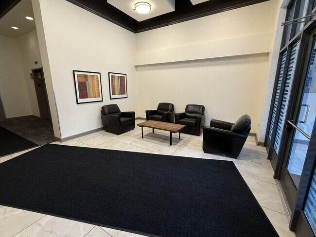 Building Photo - 1301 W Madison St