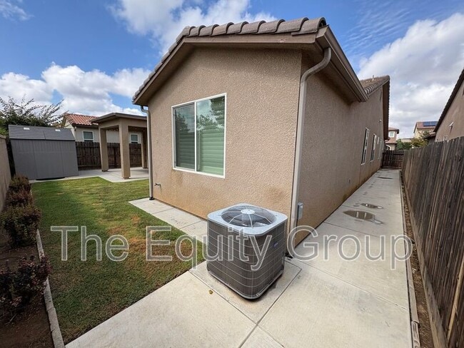 Building Photo - 3630 Griffith Ave