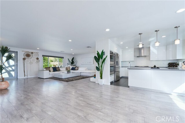 Building Photo - 6550 Smoke Tree Ave