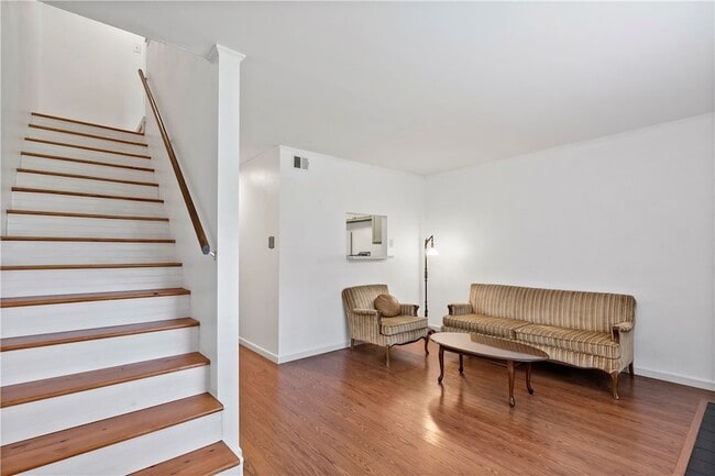 Building Photo - 1900 Dartmouth St