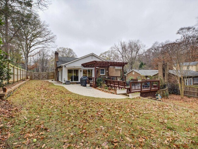 Building Photo - 6219 Colchester Pl