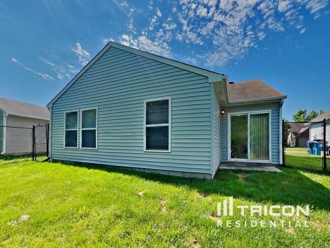Building Photo - 8902 Hosta Way