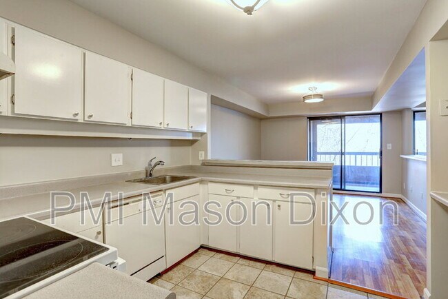 Building Photo - 5681 Harpers Farm Rd