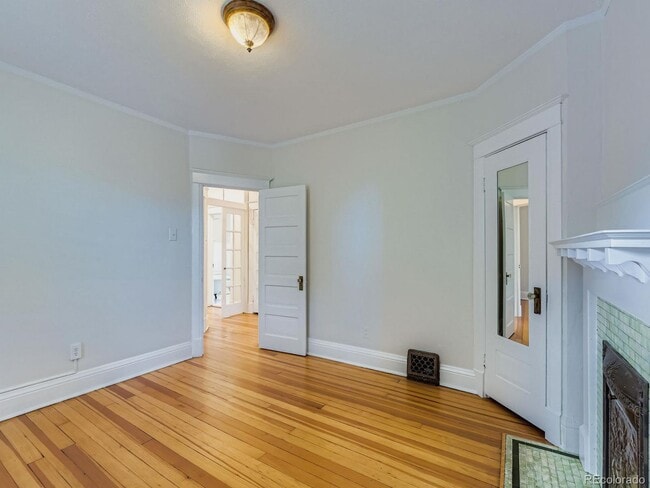 Building Photo - Charming and Historic 3 bedroom home