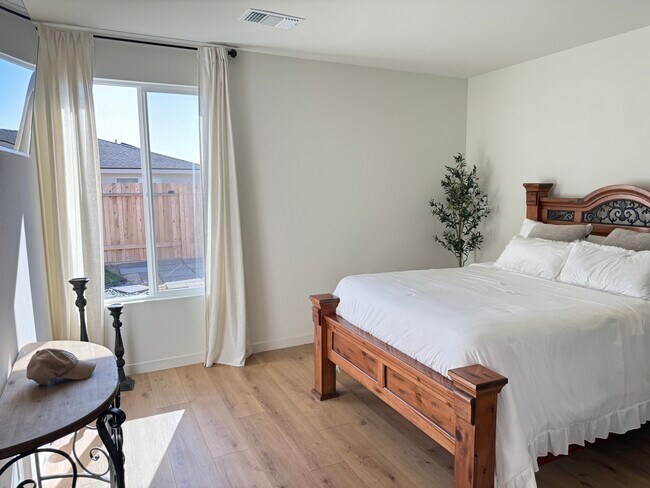 Building Photo - 8307 Basalt St