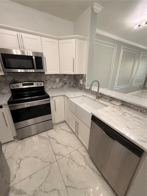 Building Photo - 2674 Robert Trent Jones Dr