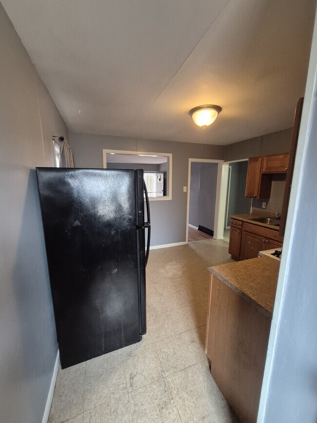 Building Photo - 9611 Winkler Dr