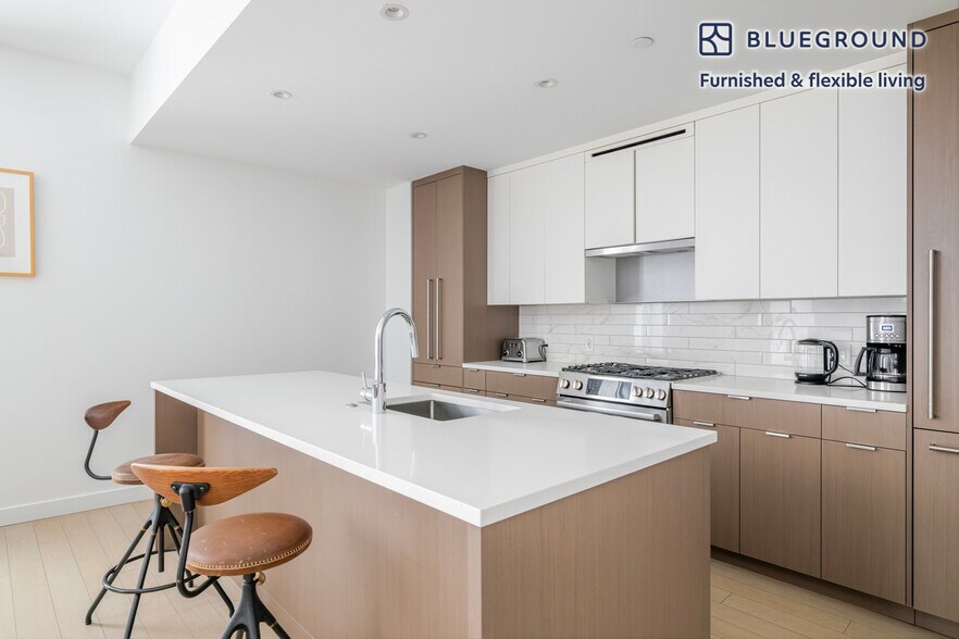 Building Photo - 390 Harrison Ave