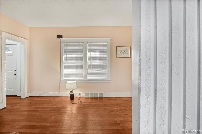 Building Photo - 144 Woodward Ave