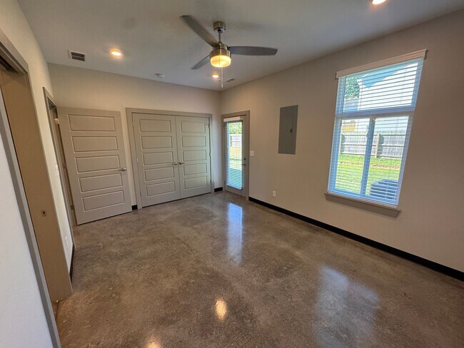 Building Photo - 3810 Jett Ln