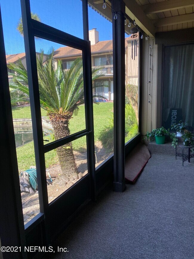 Building Photo - 7760 Las Palmas Way
