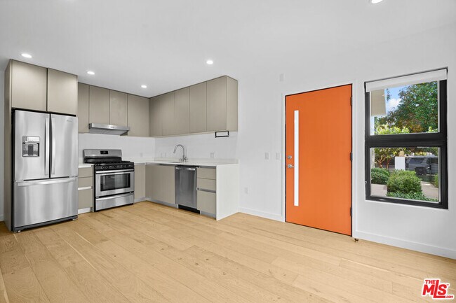 Building Photo - 11795 Gateway Blvd