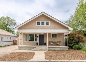Building Photo - 2021 Gramercy Ave