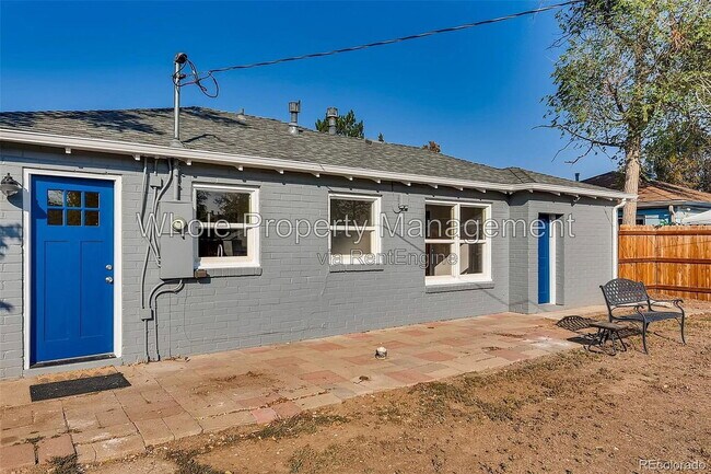 Building Photo - 1764 Oswego St
