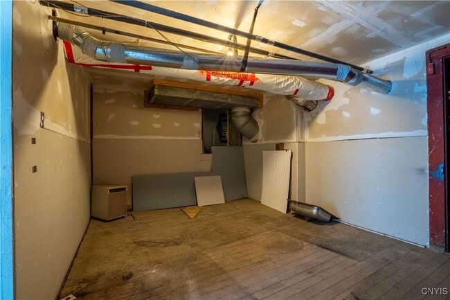 Building Photo - 13 W Monroe St