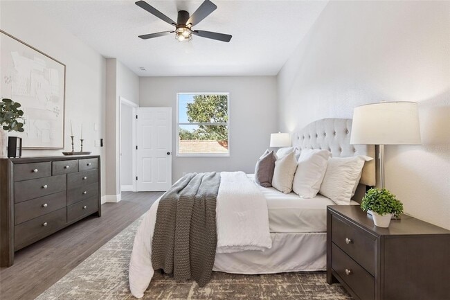 Building Photo - 1209 Cathcart Cir