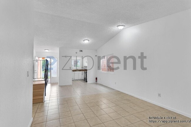 Building Photo - 2412 Sequoia Dr