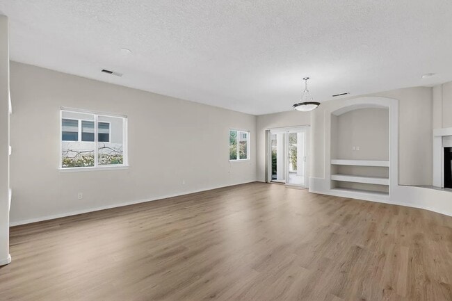 Building Photo - 3812 Pinon Jay Ct NW