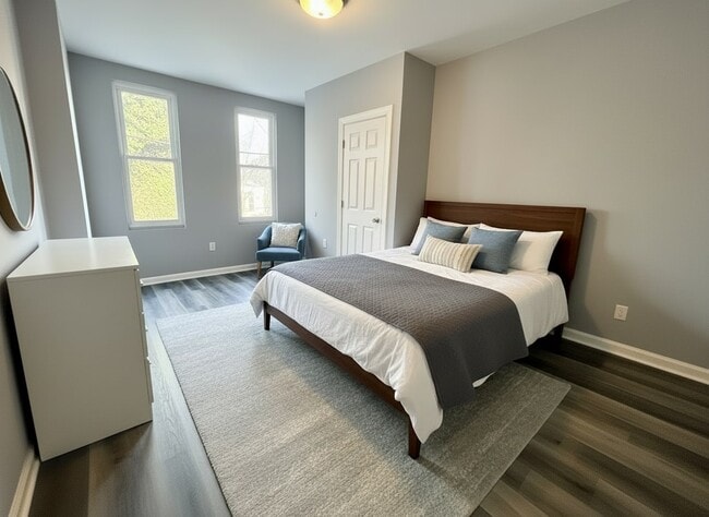 Building Photo - 7019 Saybrook Ave