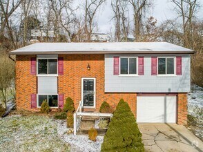 Building Photo - AVAILABLE OCT 1ST!! BEAUTIFUL 4 BEDROOM IN...