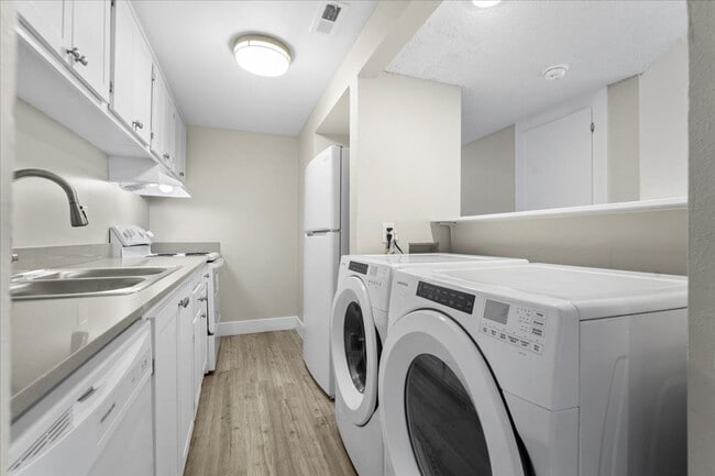 Interior Photo - Sherwood Forest Apartments