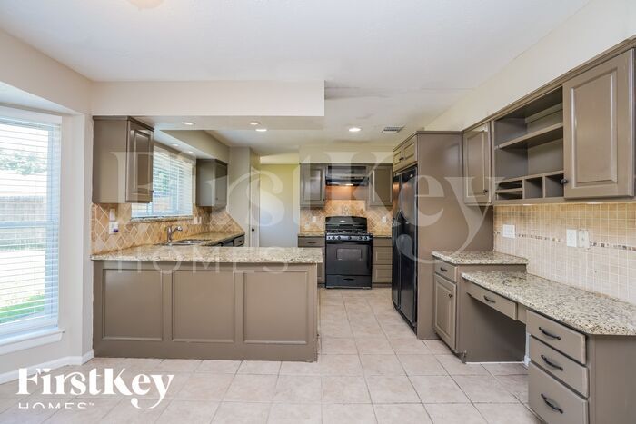 Building Photo - 7834 Sunny Ridge Dr