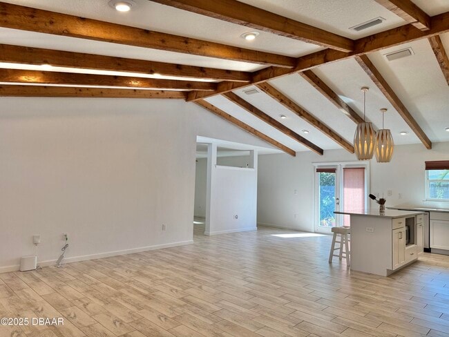 Building Photo - 126 Ormwood Dr