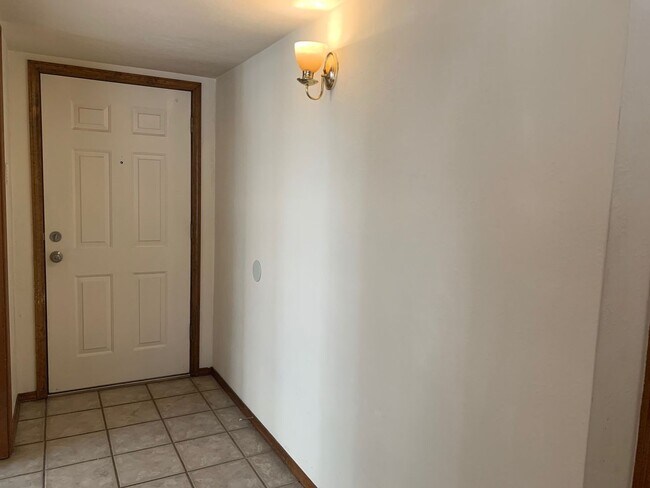Building Photo - Heritage Hills Rental